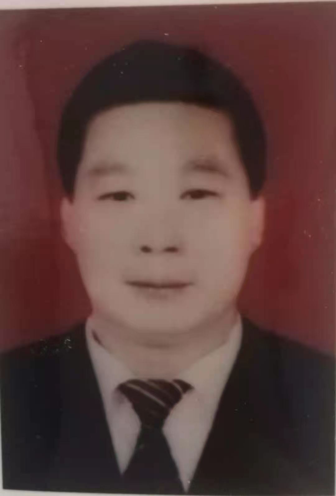  平煤联络处副主任　李宝山 